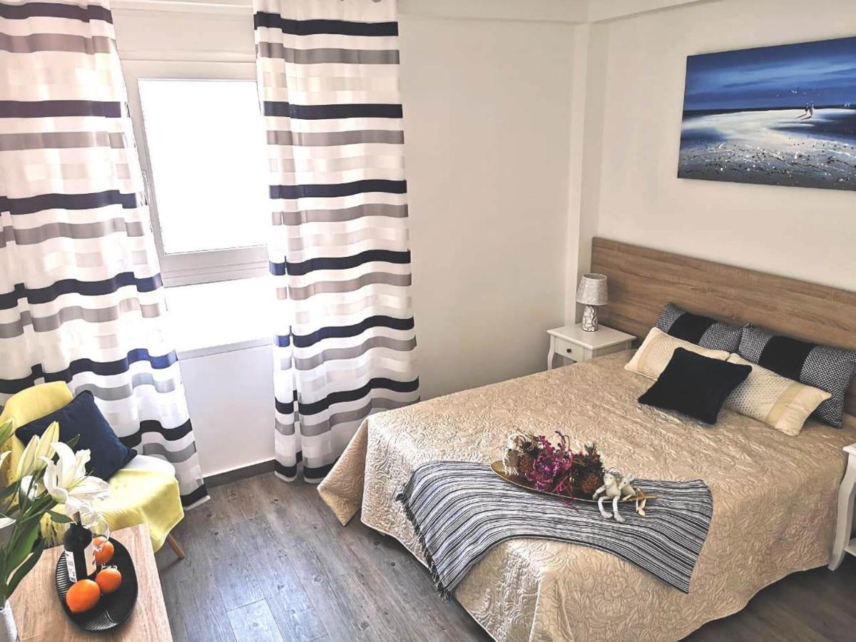 Beachfront Modern And Spacious Apartment Torrevieja Ngoại thất bức ảnh